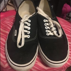 Men’s Black Vans Size 10.5